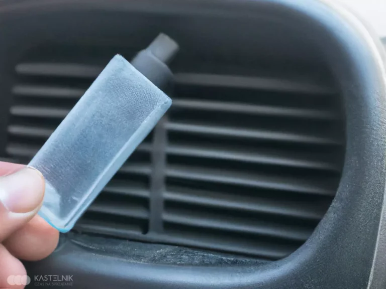 Jak usunąć nieprzyjemny zapach w samochodzie?